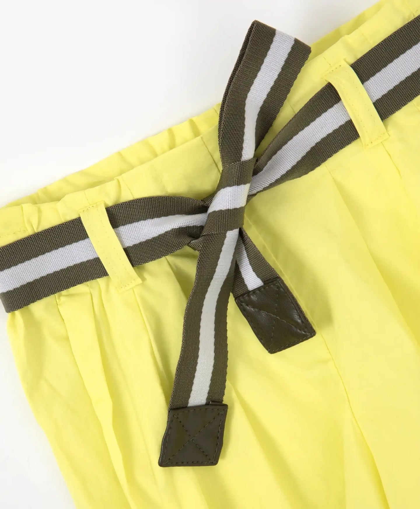 Pantaloni scurți din poplin cu talie din dantelă, verde deschis, Gulliver