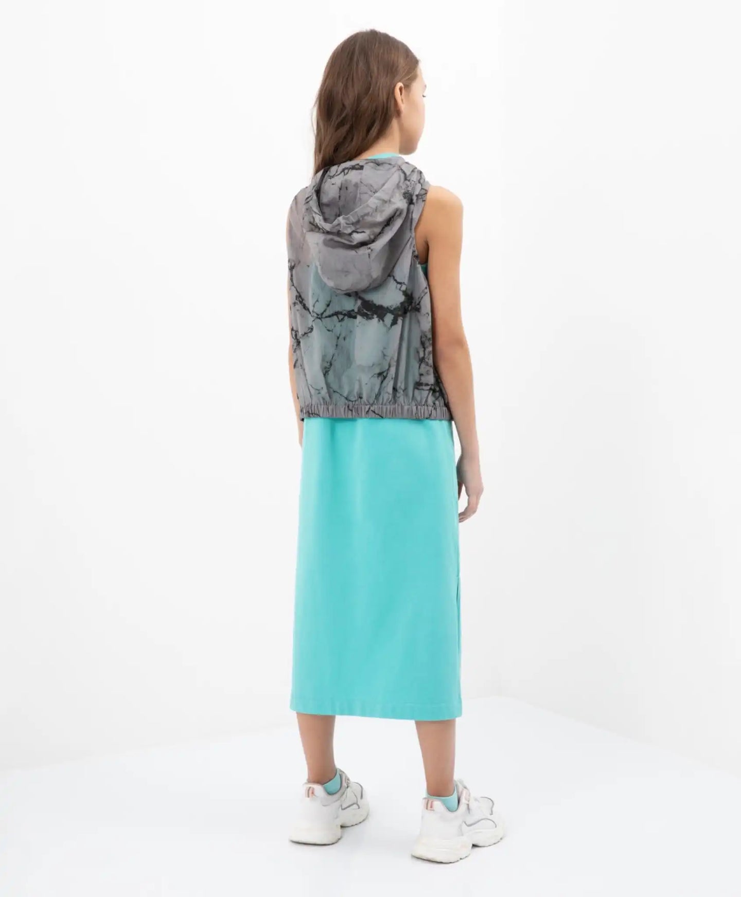 Set din sărafan tricotat și vestă din materiale subțiri de ploaie de la Gulliver