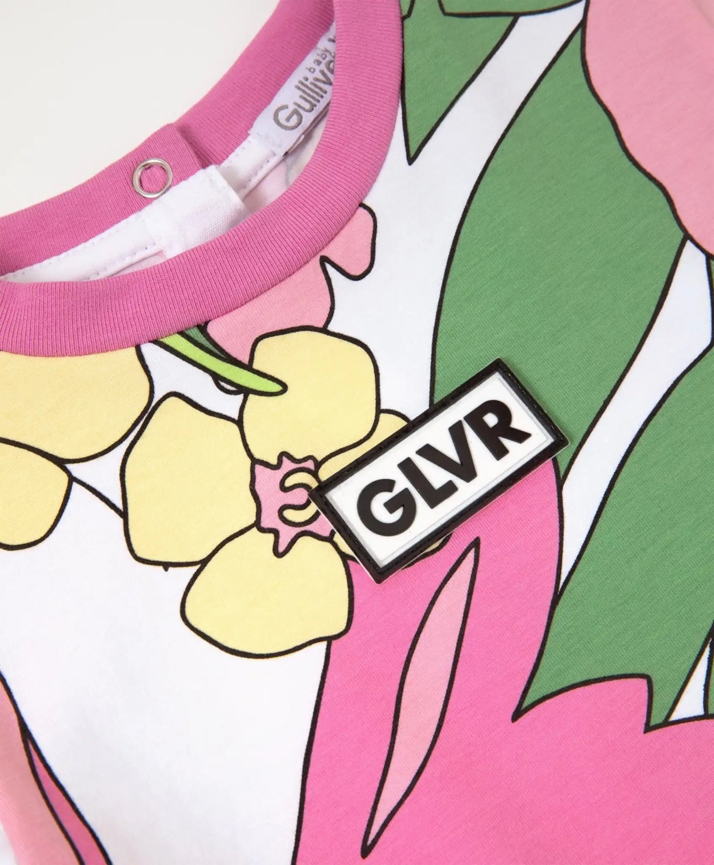 Tricou floral, Gulliver