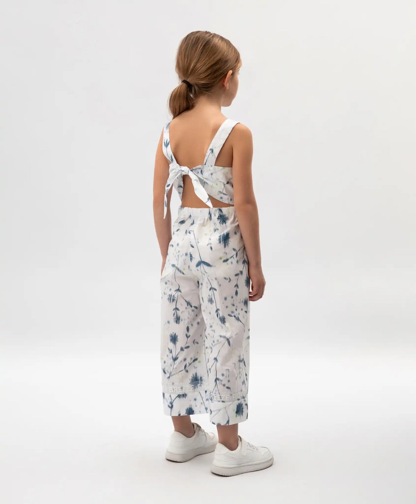 Salopetă albă cu motiv floral din poplin, Gulliver