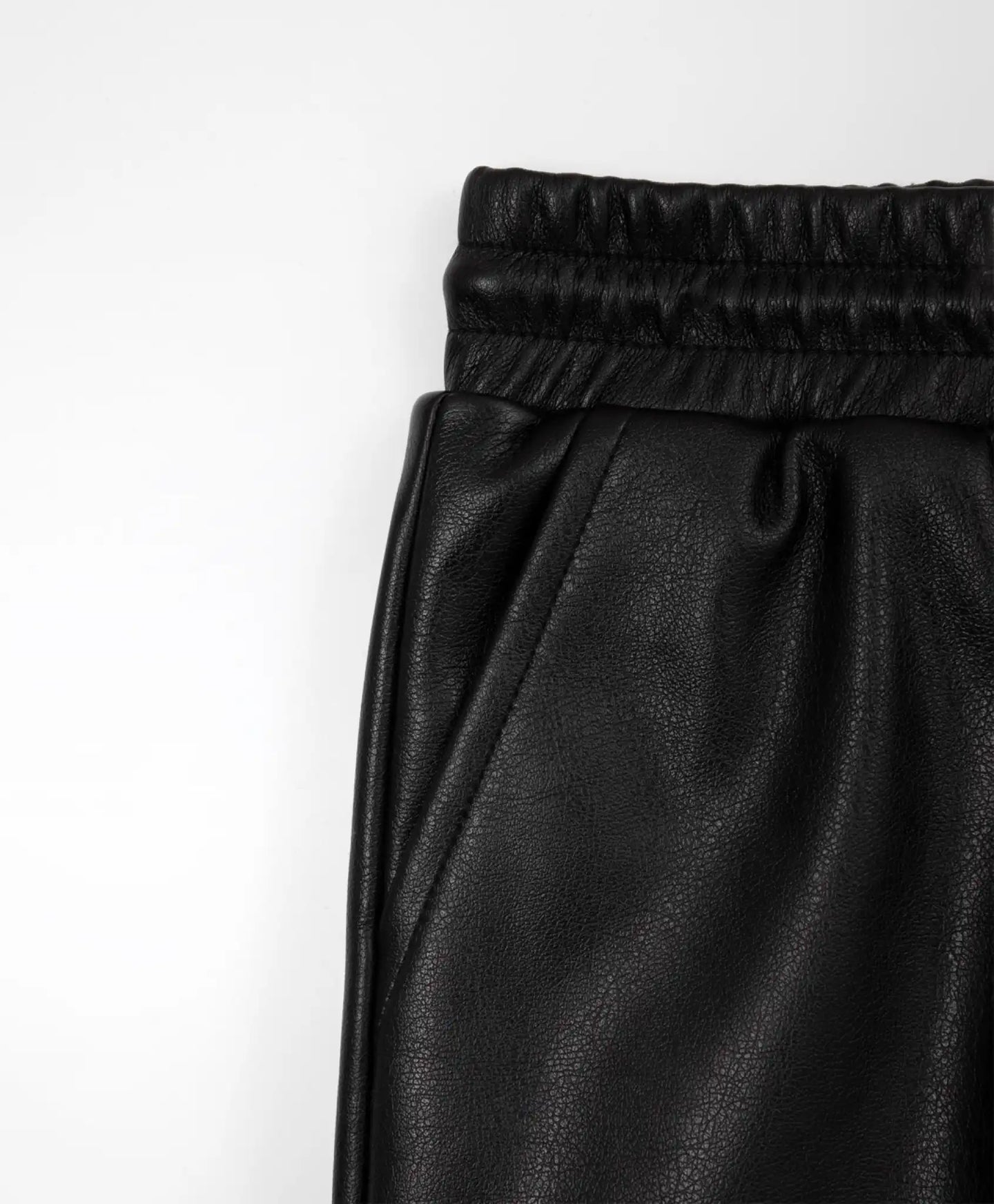 Pantaloni din piele ecologică cu căptușeală din bumbac – negri, Gulliver
