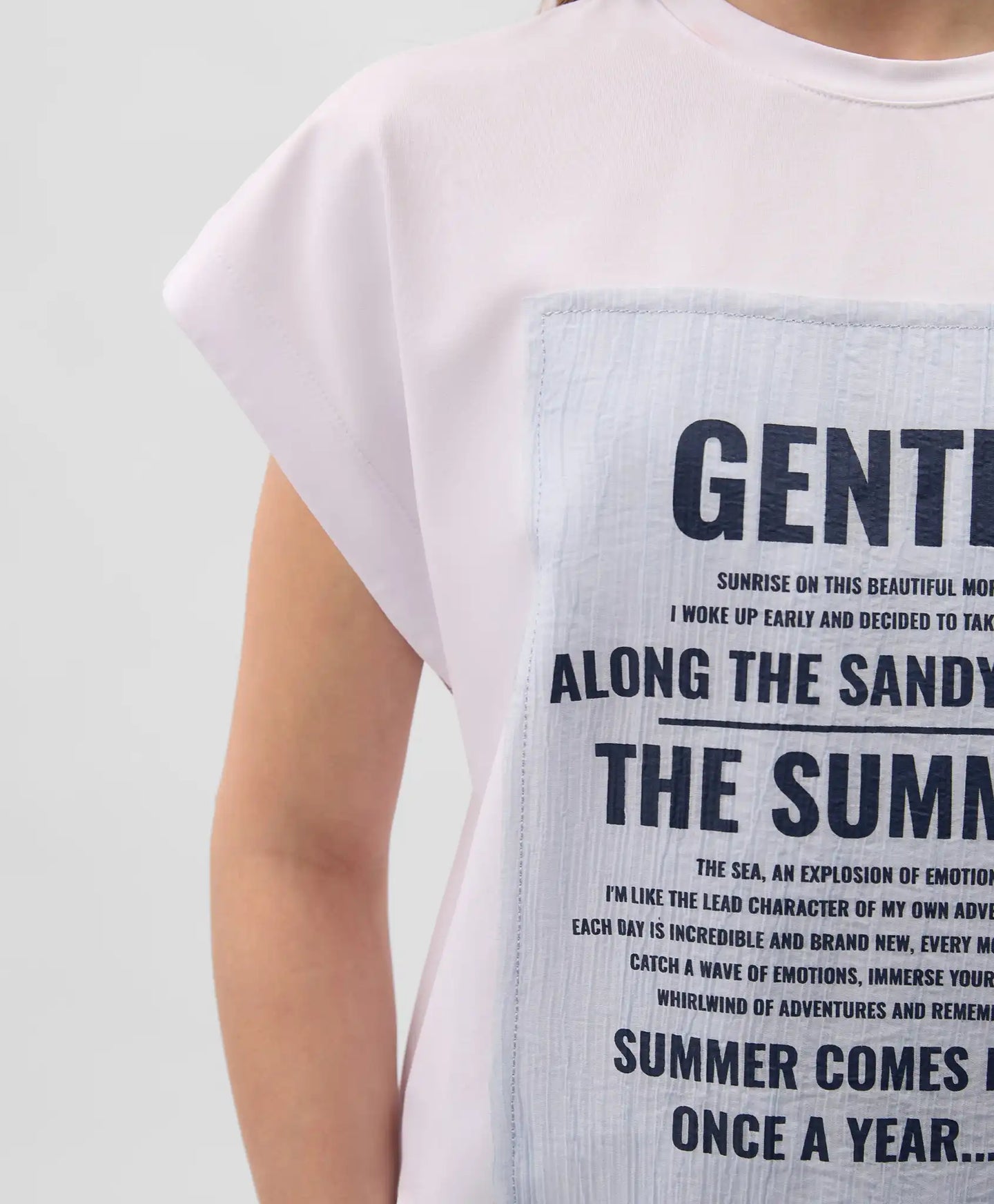 Tricou pentru fată cu siluetă oversize moderată și mânecă scurtă completă, alb, Gulliver