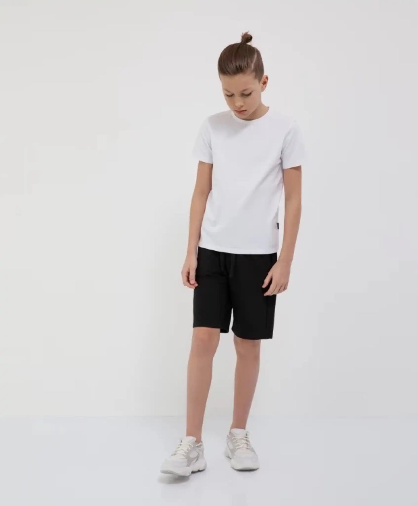 Pantaloni scurți tricot, cu curea, negri, Gulliver