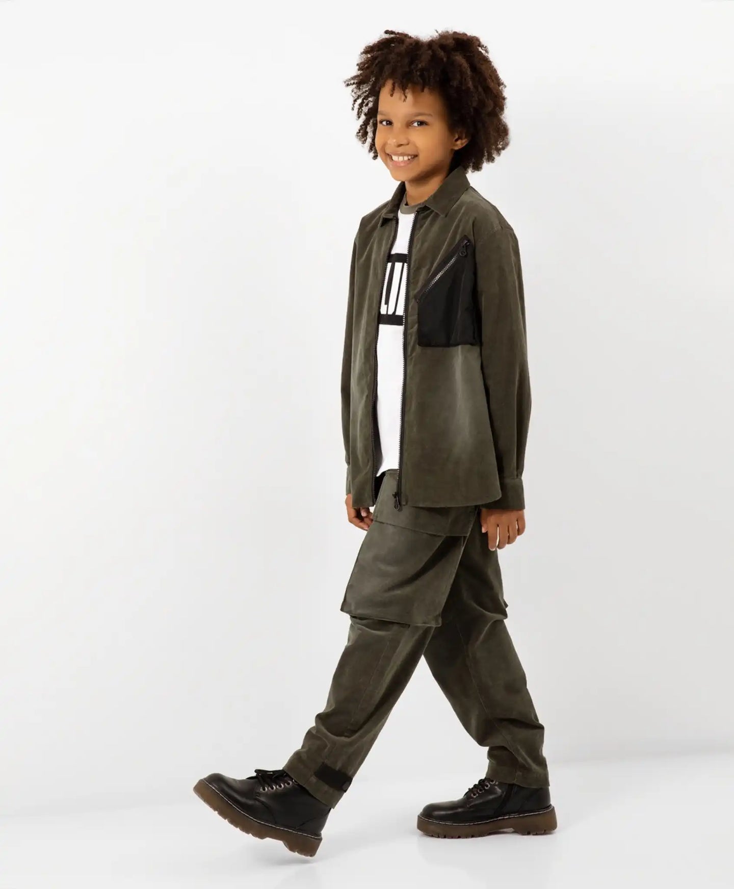 Pantaloni din micro-catifea, kaki Gulliver