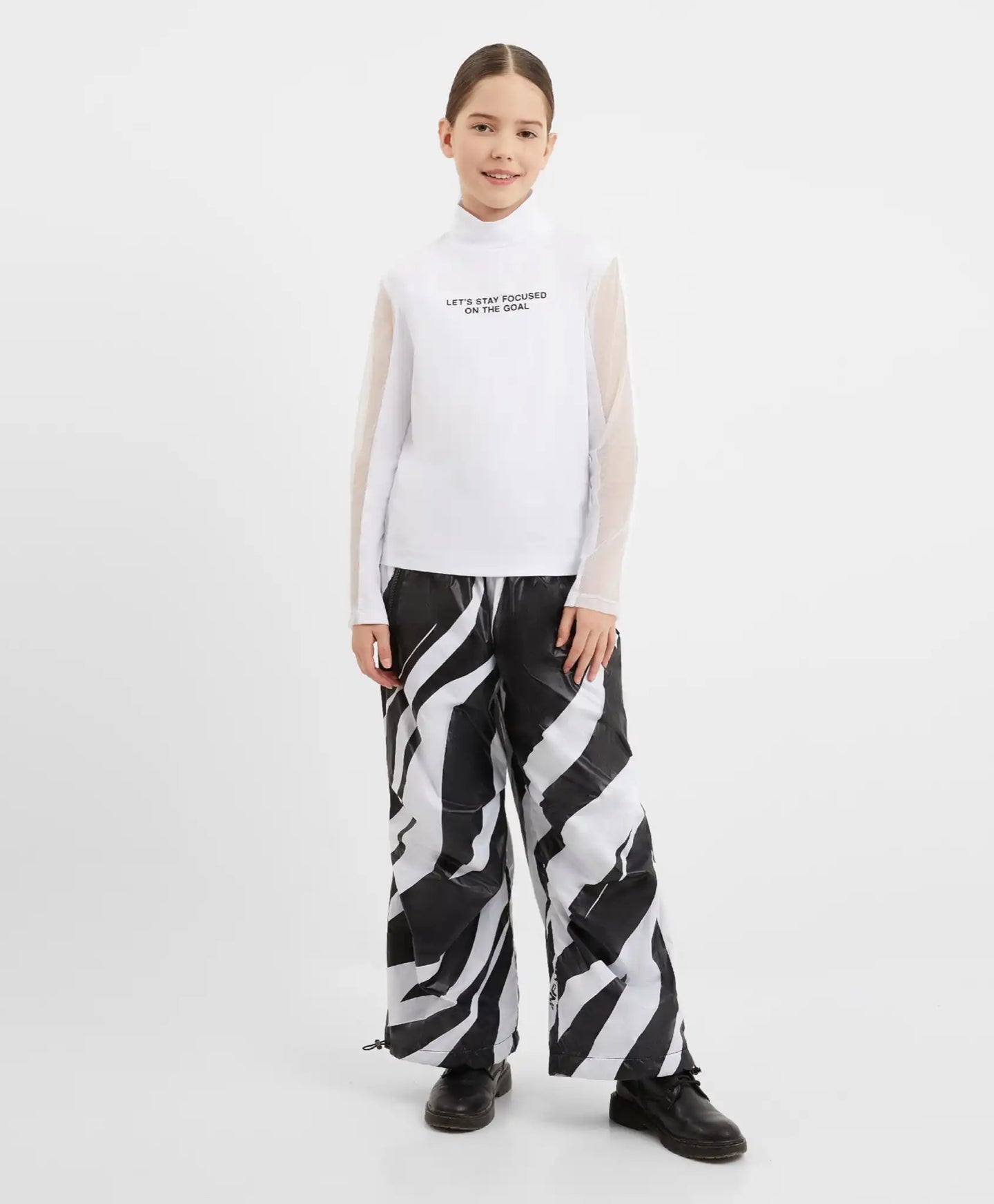Pantaloni fleece, cu imprimeu alb-negru, pentru fată, Gulliver